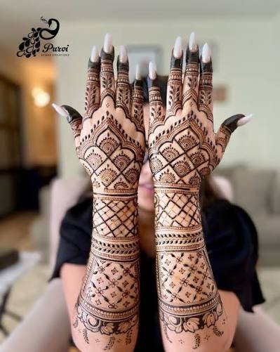 instagram modern back hand mehndi design