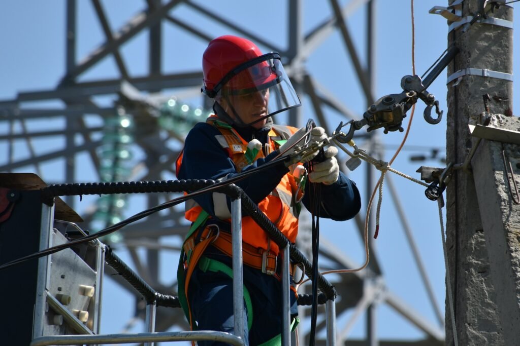 commercial electrician