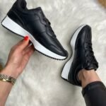 black trainers women